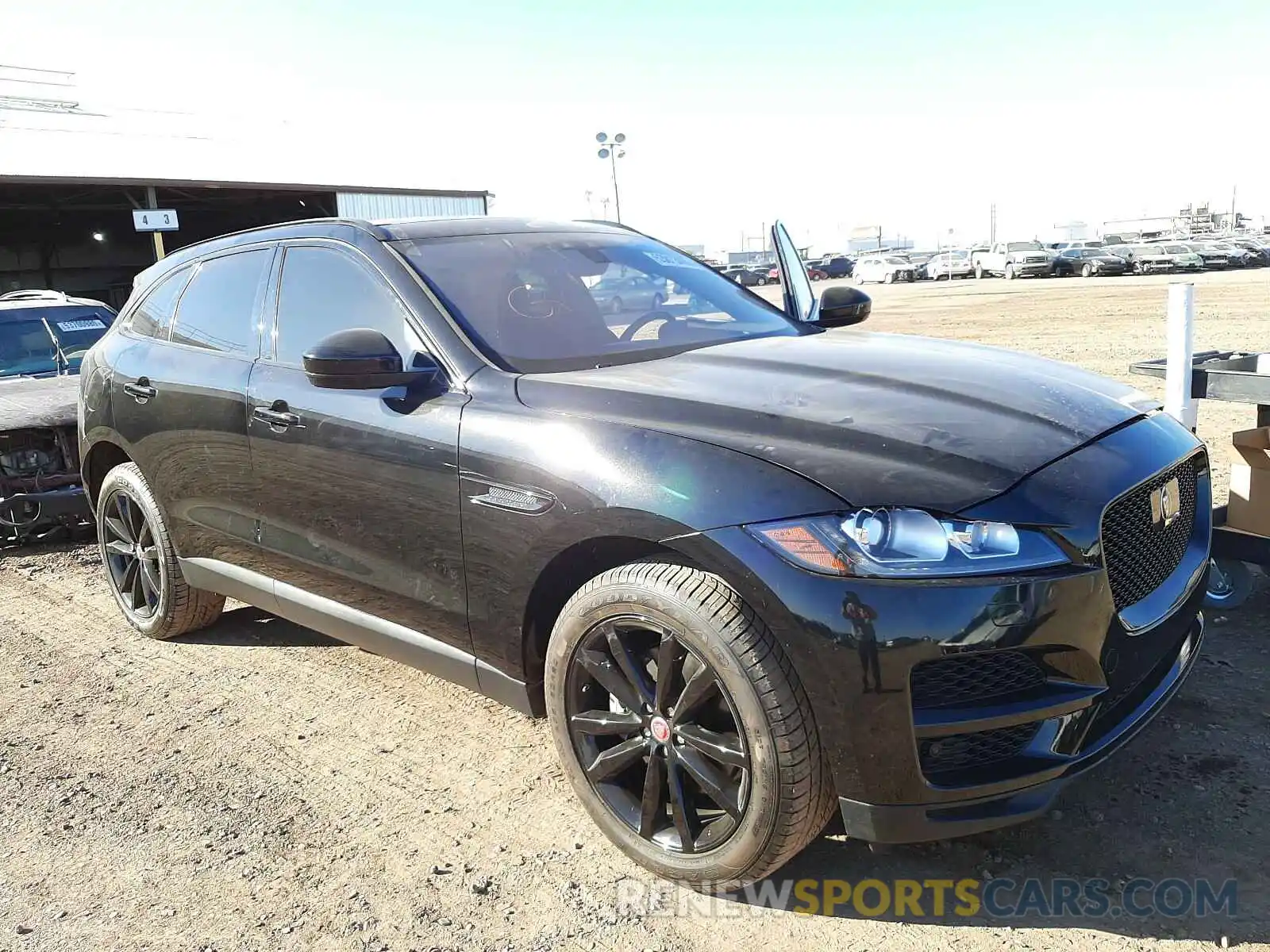 1 Фотография поврежденного автомобиля SADCK2GX5KA355110 JAGUAR F-PACE 2019