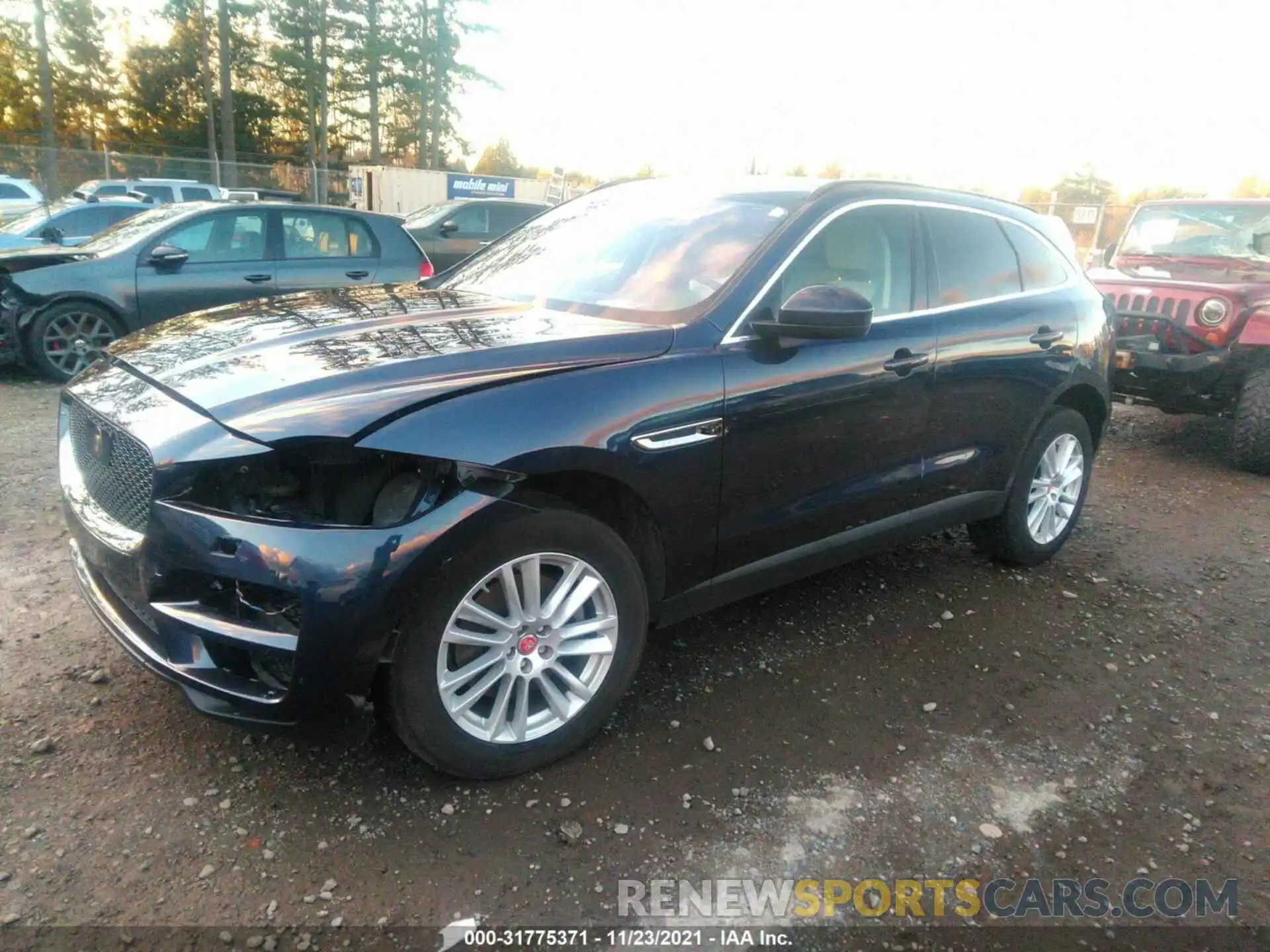 2 Фотография поврежденного автомобиля SADCK2GX5KA357701 JAGUAR F-PACE 2019