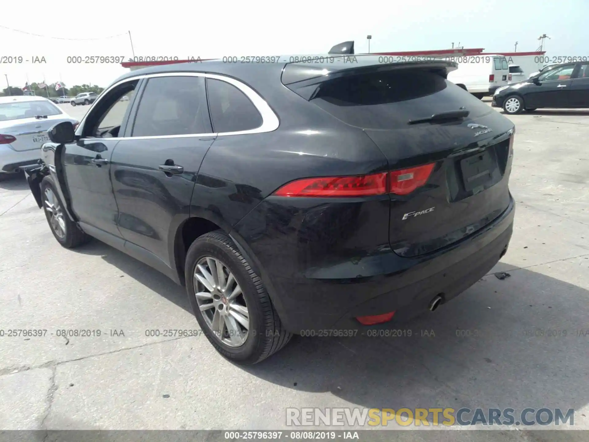 3 Фотография поврежденного автомобиля SADCK2GX5KA392769 JAGUAR F-PACE 2019