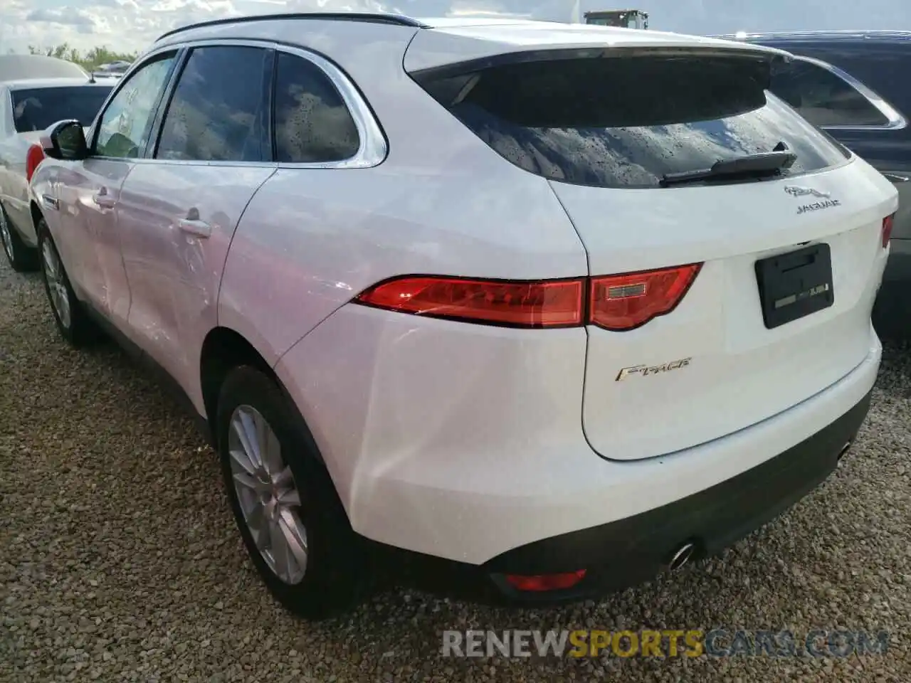 3 Photograph of a damaged car SADCK2GX6KA362325 JAGUAR F-PACE 2019