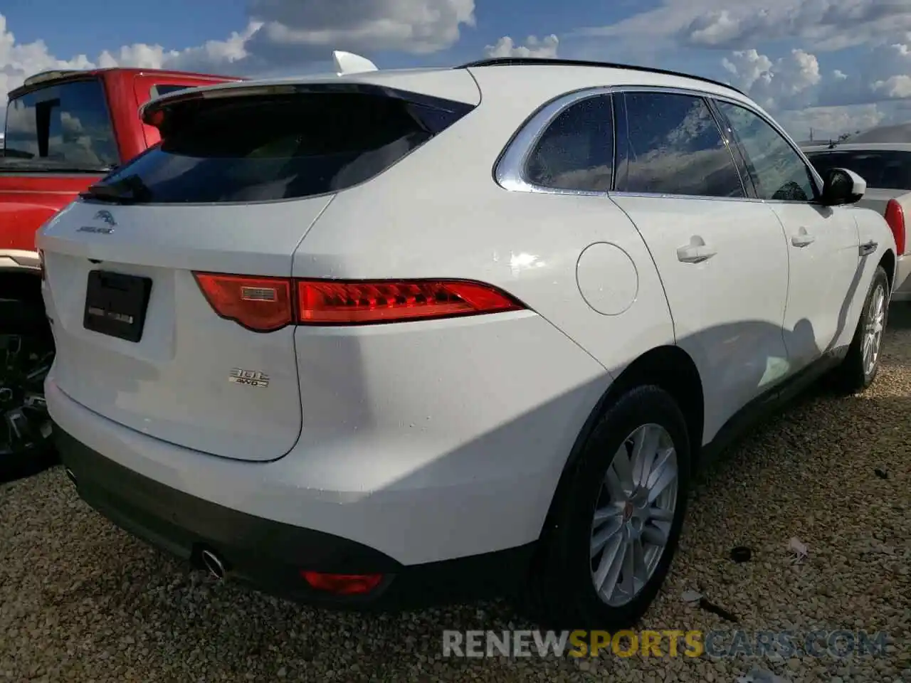 4 Photograph of a damaged car SADCK2GX6KA362325 JAGUAR F-PACE 2019