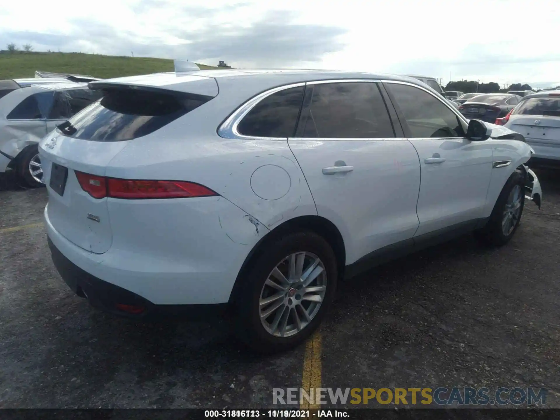 4 Фотография поврежденного автомобиля SADCK2GX6KA395132 JAGUAR F-PACE 2019