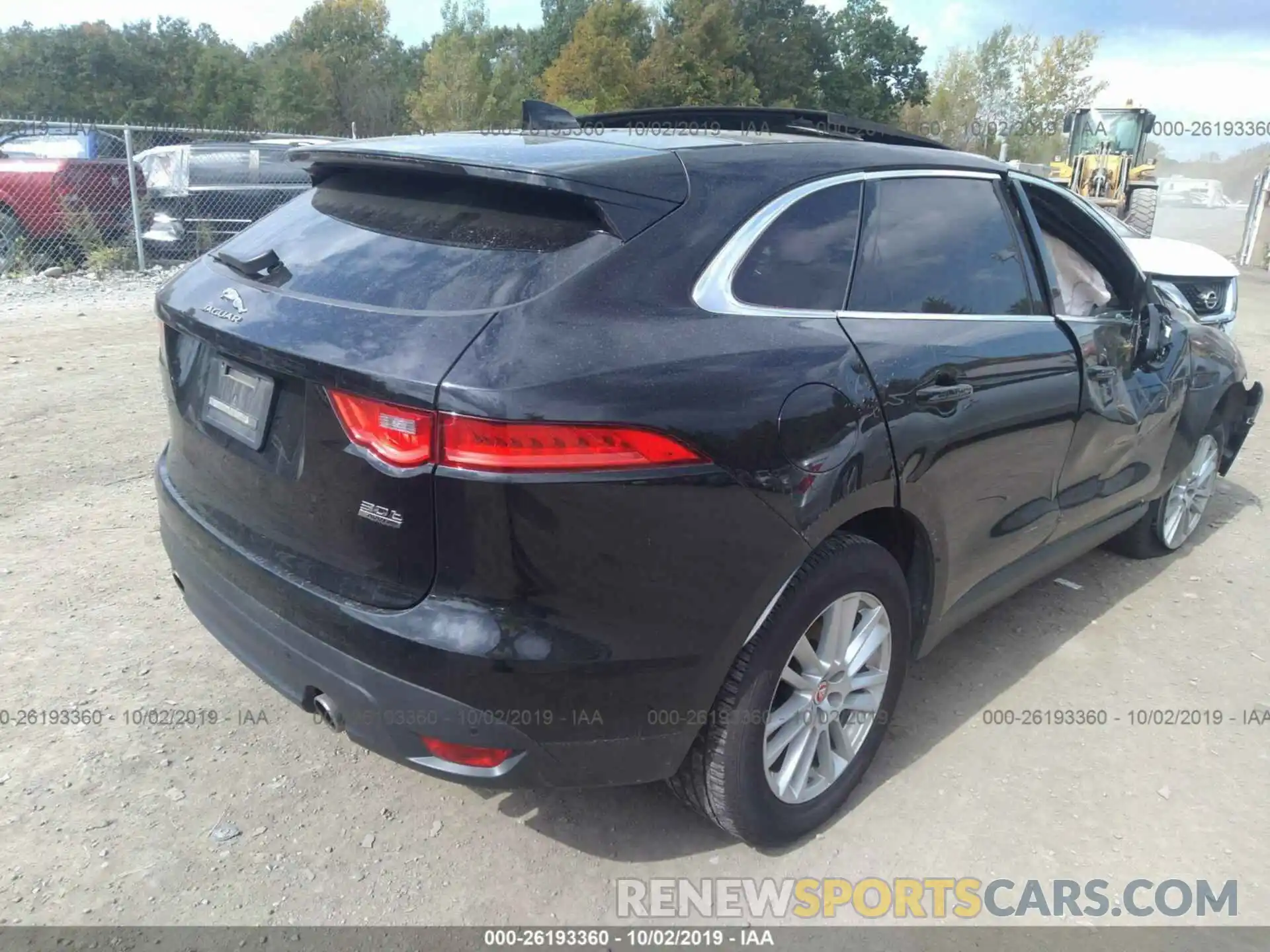 4 Photograph of a damaged car SADCK2GX7KA390604 JAGUAR F-PACE 2019