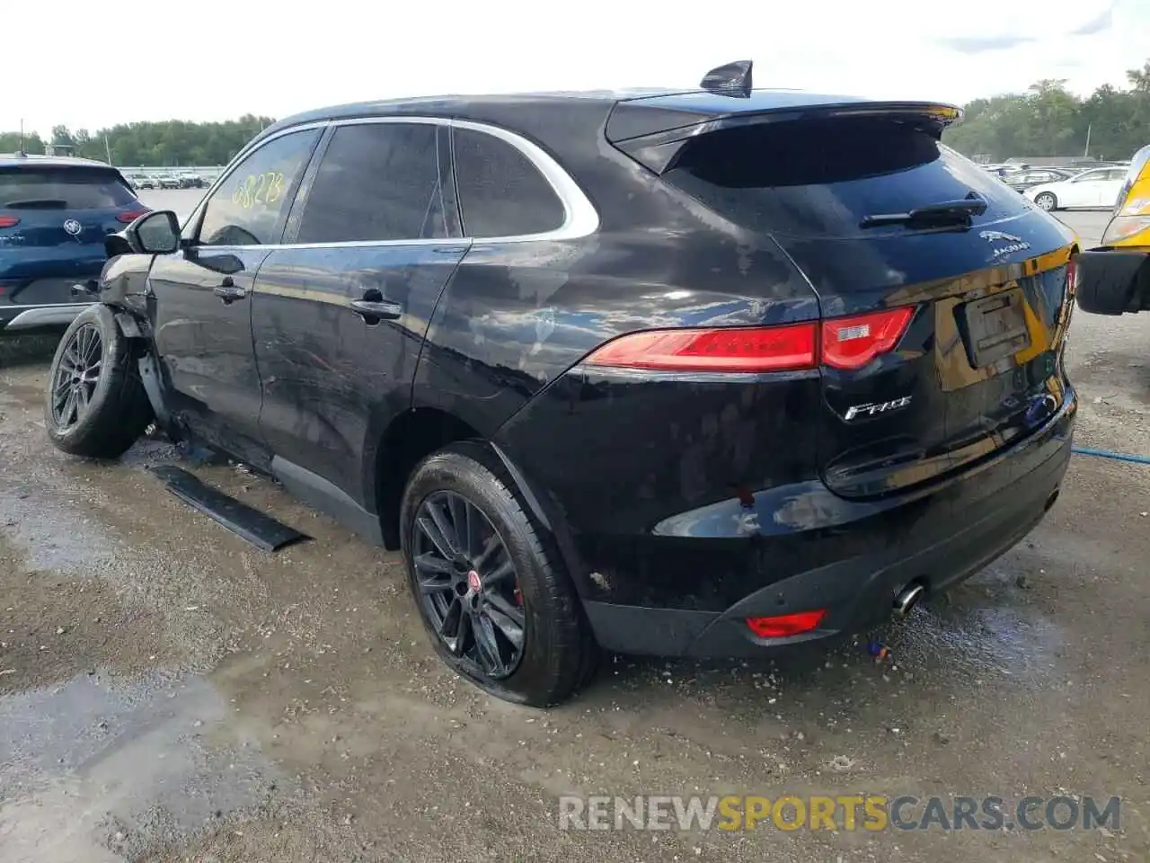 3 Фотография поврежденного автомобиля SADCK2GX8KA605276 JAGUAR F-PACE 2019