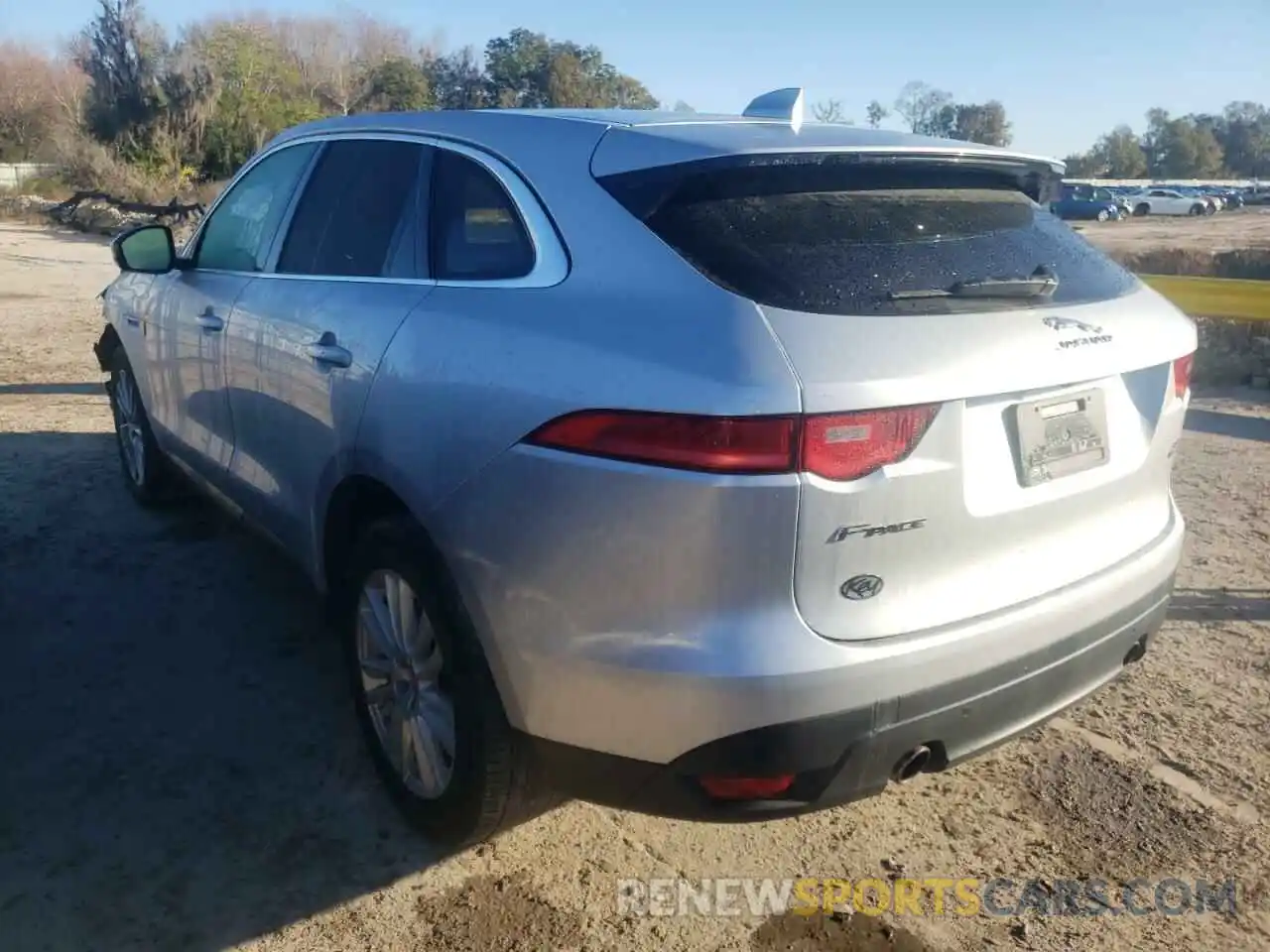 3 Photograph of a damaged car SADCK2GX9KA390555 JAGUAR F-PACE 2019