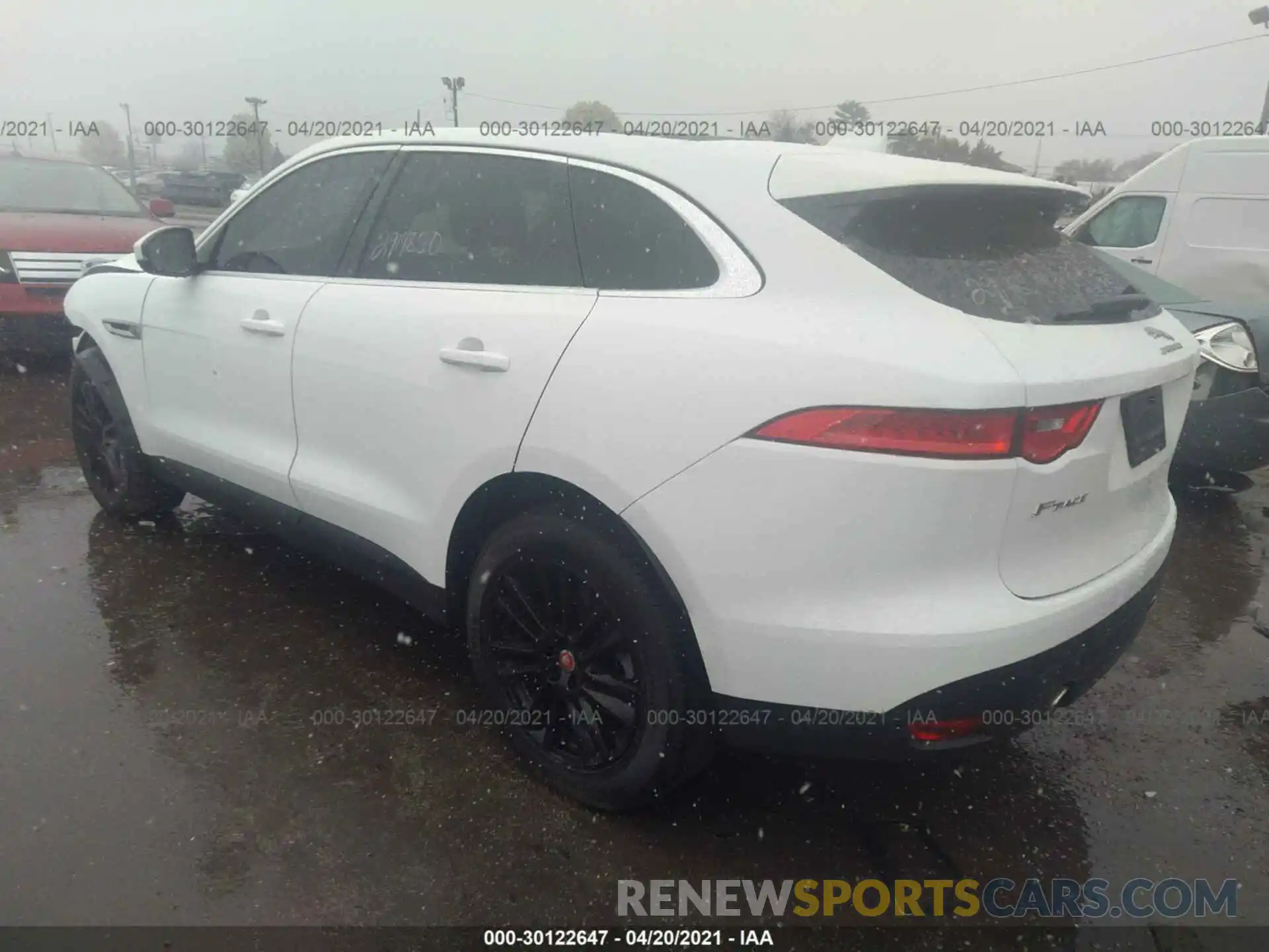 3 Фотография поврежденного автомобиля SADCK2GX9KA392712 JAGUAR F-PACE 2019