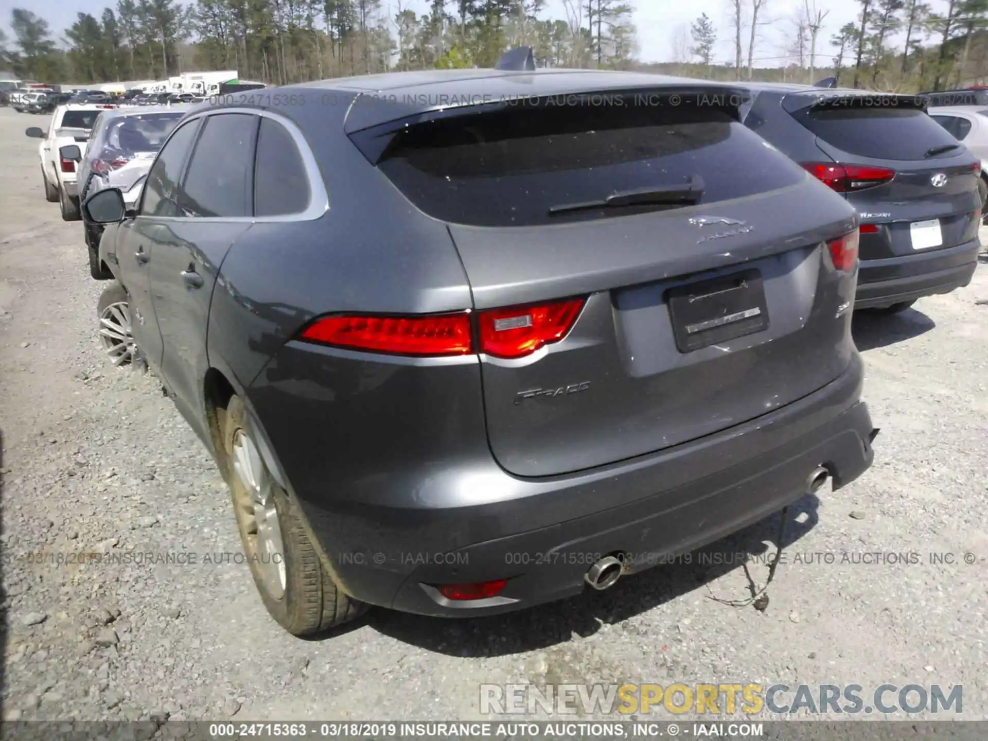 3 Photograph of a damaged car SADCK2GXXKA392525 JAGUAR F-PACE 2019