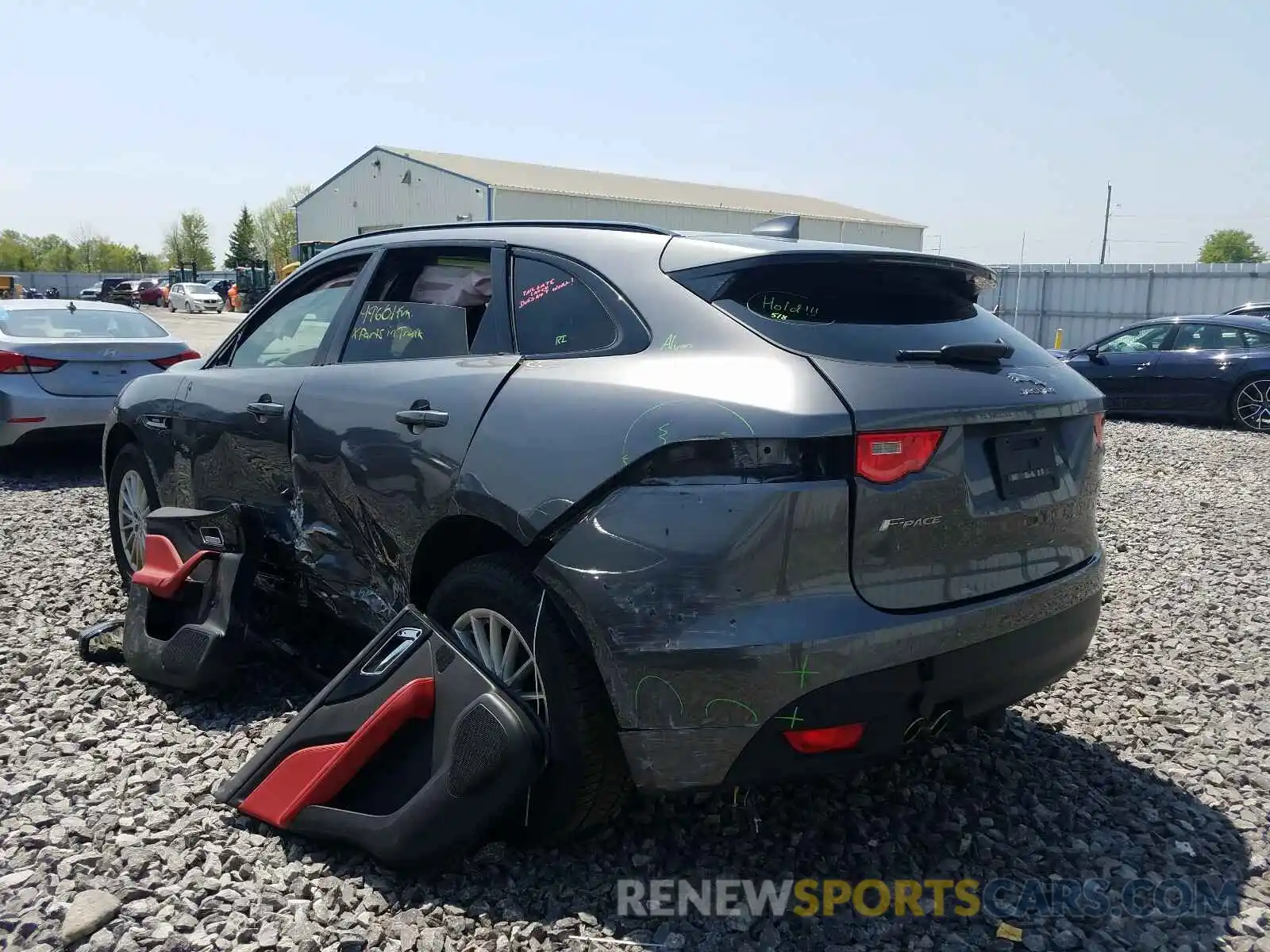 3 Photograph of a damaged car SADCL2FN3KA393996 JAGUAR F-PACE 2019