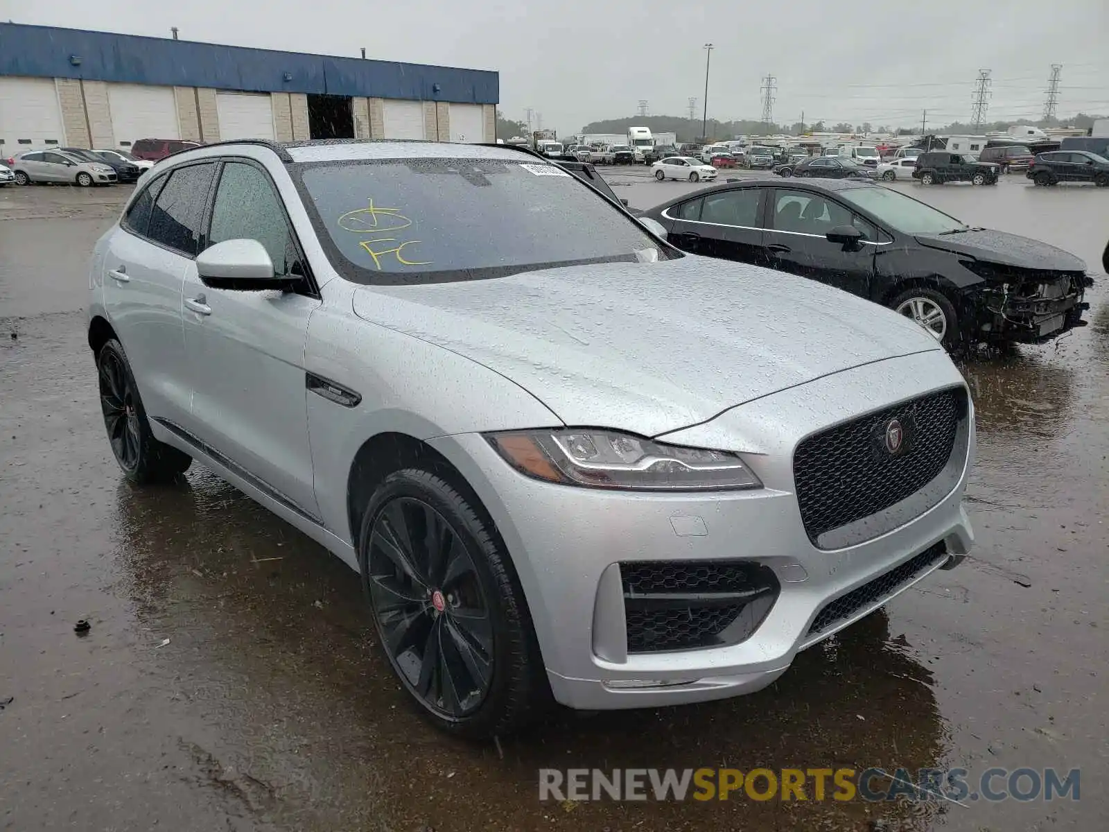 1 Photograph of a damaged car SADCL2FX7KA365085 JAGUAR F-PACE 2019