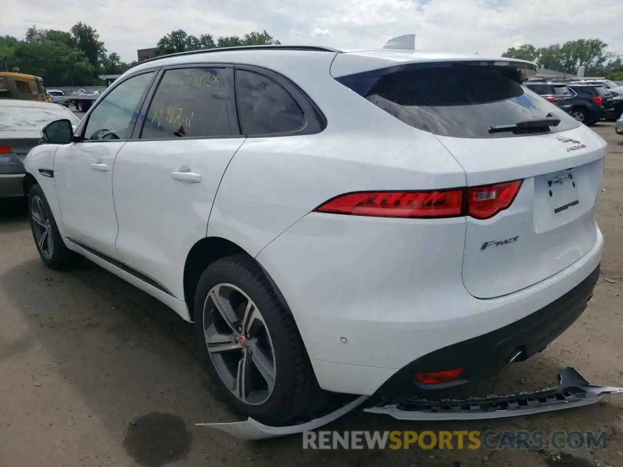 3 Photograph of a damaged car SADCL2FX8KA359487 JAGUAR F-PACE 2019