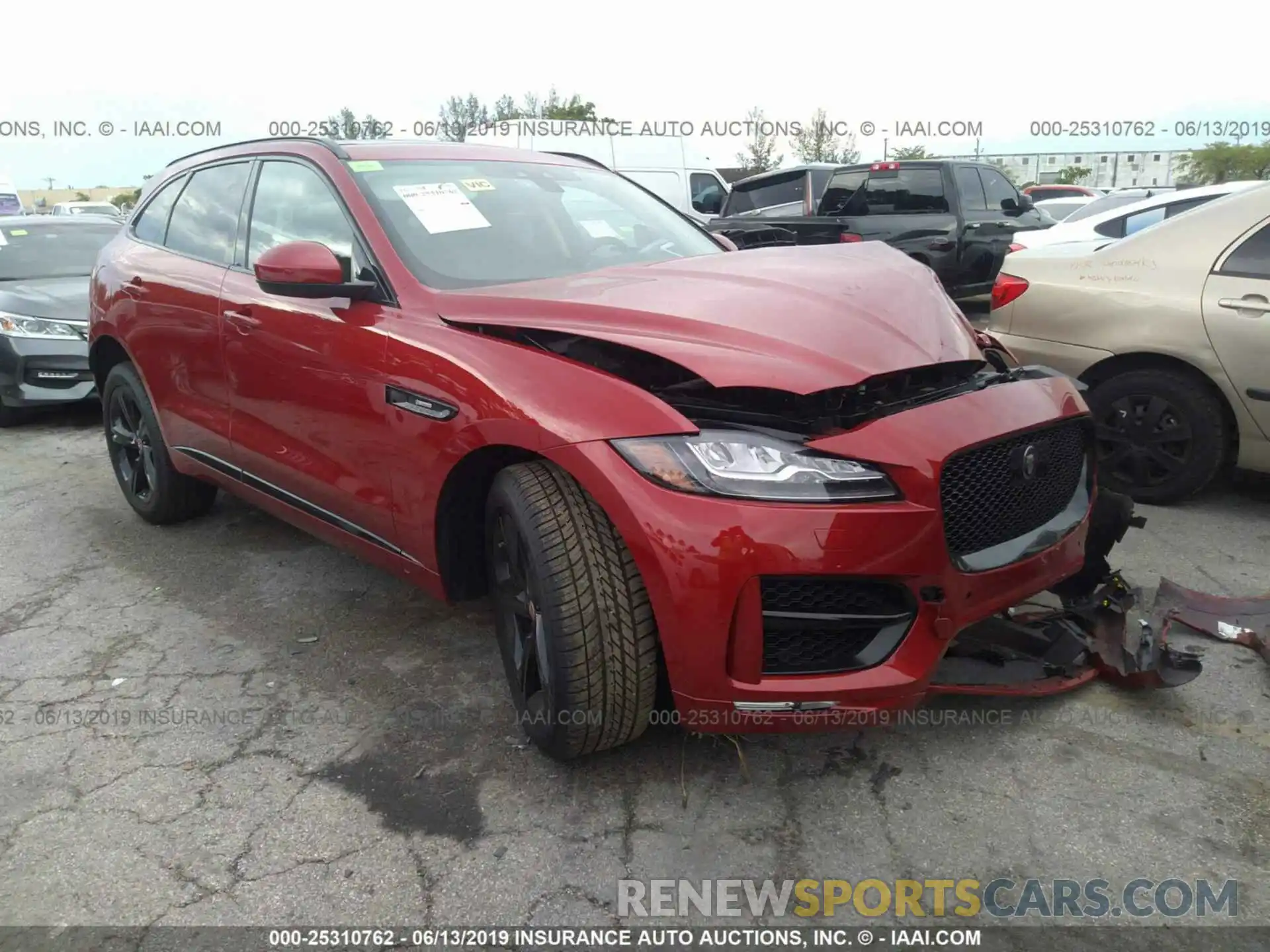 1 Photograph of a damaged car SADCL2FX9KA397536 JAGUAR F-PACE 2019