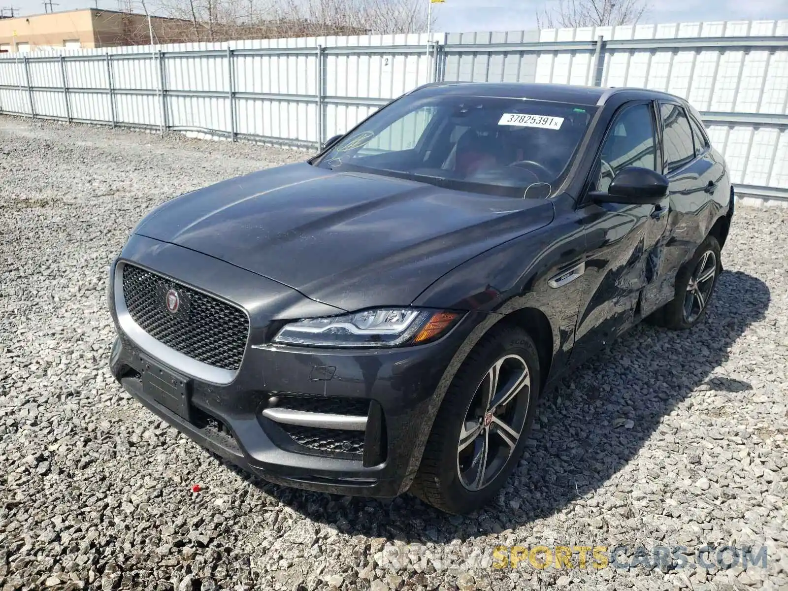 2 Фотография поврежденного автомобиля SADCL2GX0KA352659 JAGUAR F-PACE 2019