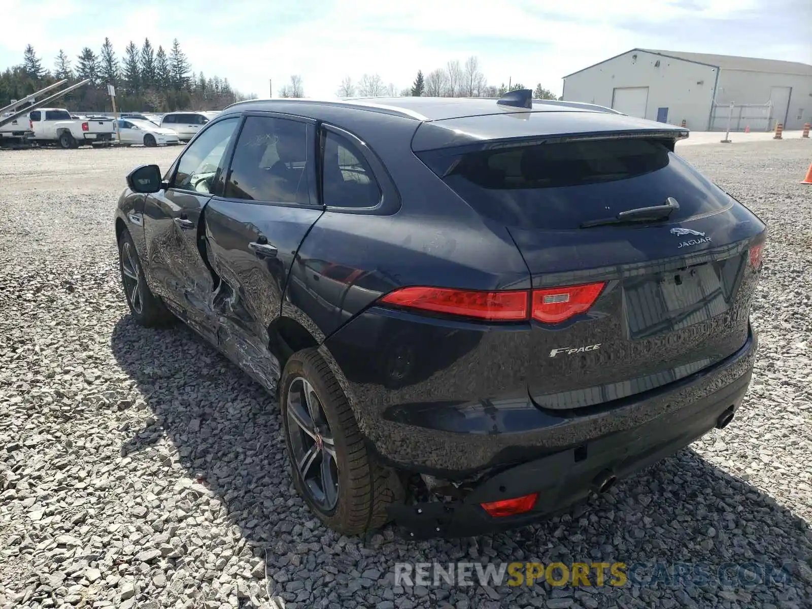 3 Фотография поврежденного автомобиля SADCL2GX0KA352659 JAGUAR F-PACE 2019