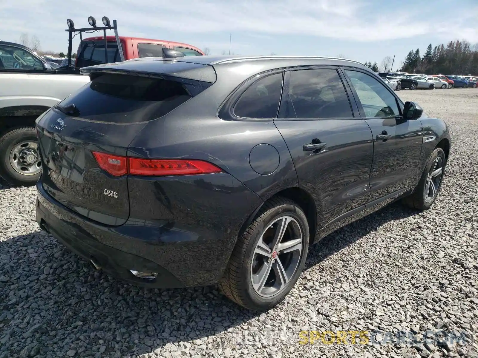 4 Фотография поврежденного автомобиля SADCL2GX0KA352659 JAGUAR F-PACE 2019