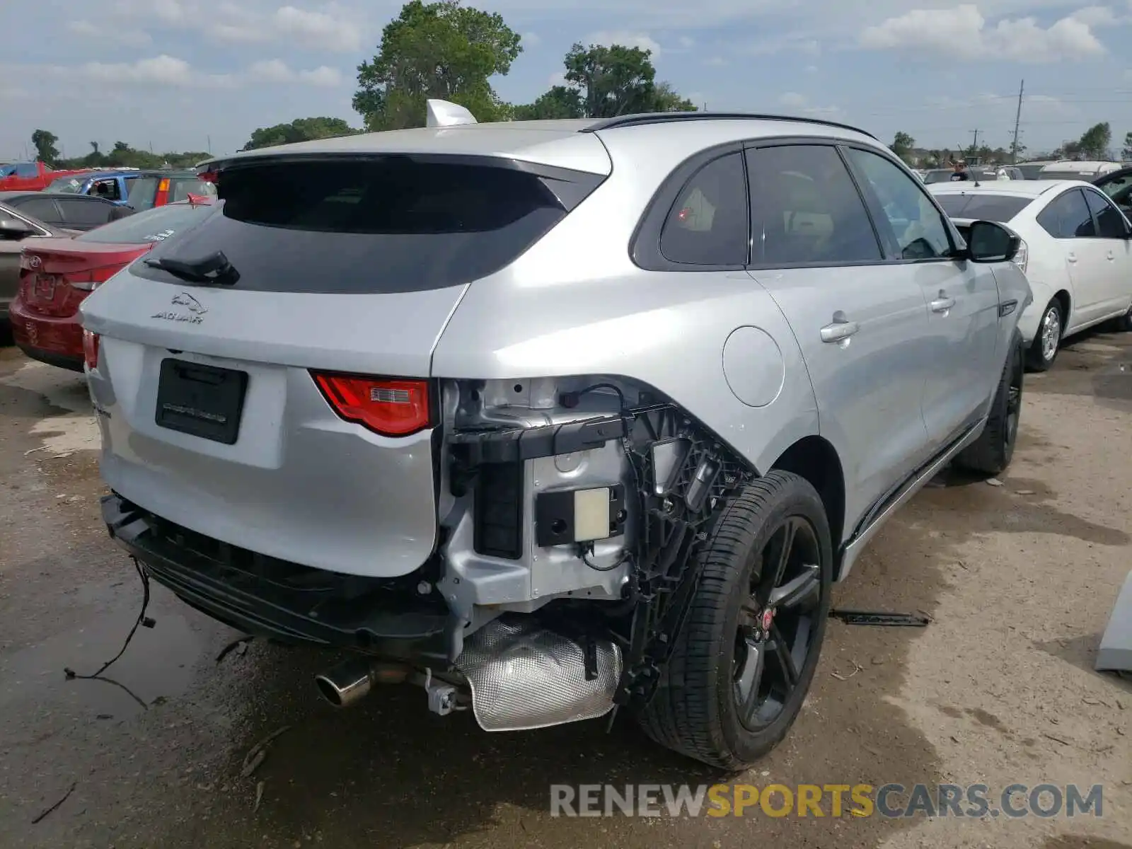 4 Фотография поврежденного автомобиля SADCL2GX3KA601553 JAGUAR F-PACE 2019