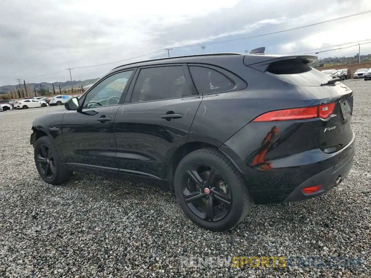 2 Фотография поврежденного автомобиля SADCL2GX4KA366774 JAGUAR F-PACE 2019