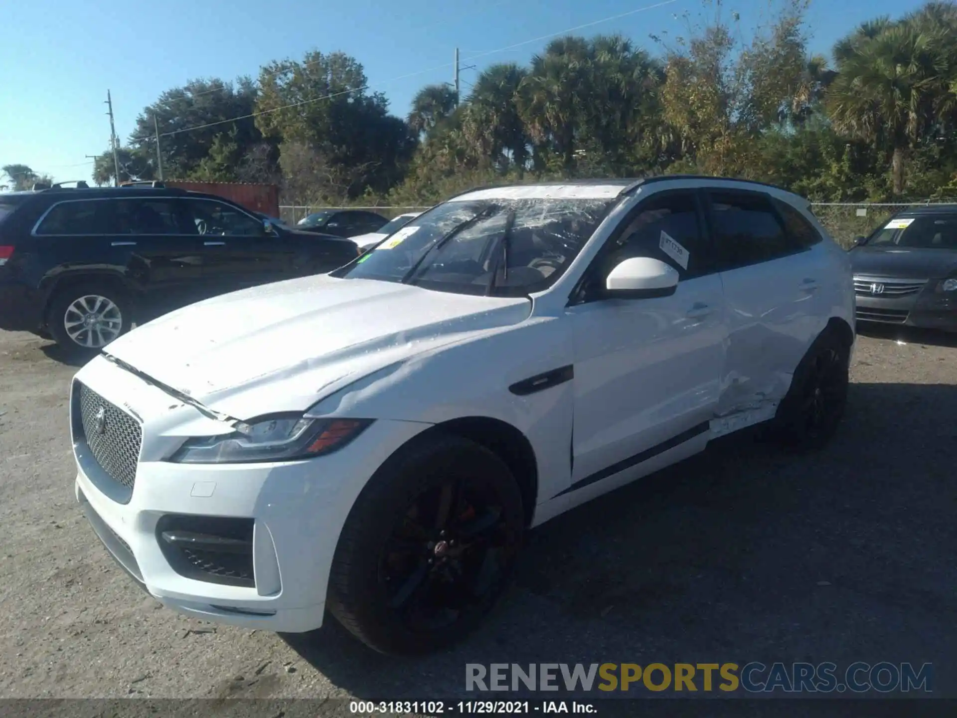 2 Фотография поврежденного автомобиля SADCL2GX4KA397118 JAGUAR F-PACE 2019