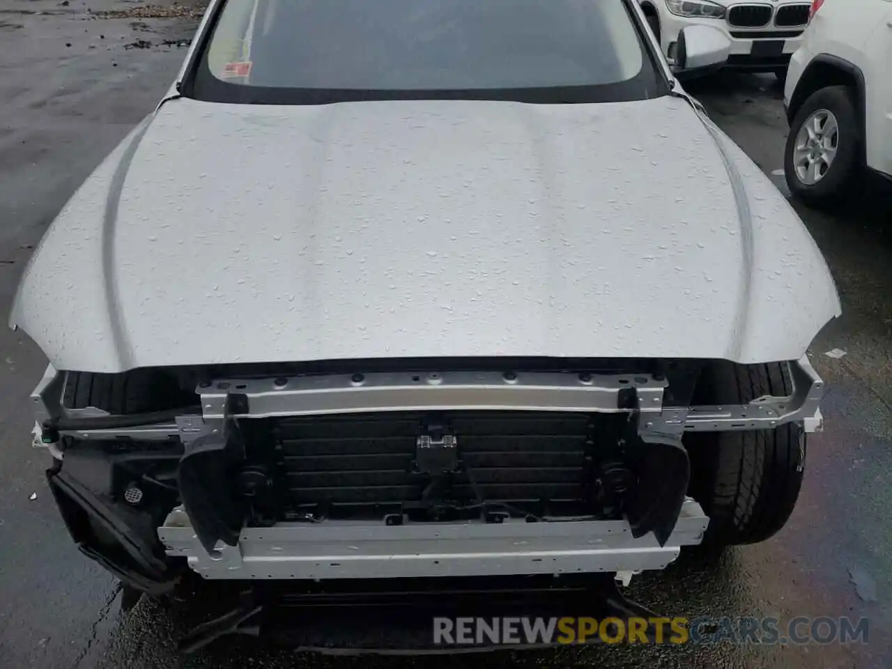 11 Photograph of a damaged car SADCL2GX6KA366646 JAGUAR F-PACE 2019