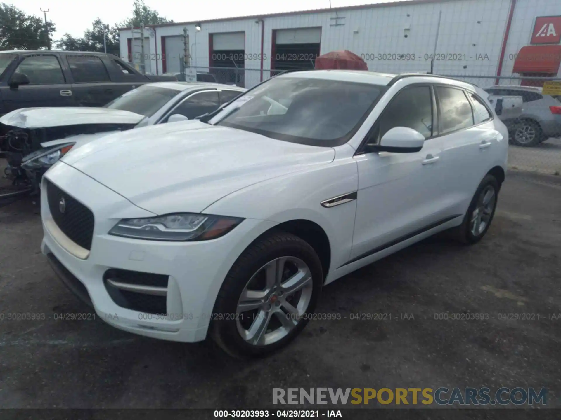 2 Фотография поврежденного автомобиля SADCL2GX6KA396245 JAGUAR F-PACE 2019