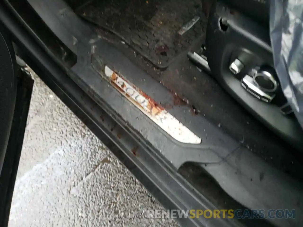 9 Photograph of a damaged car SADCL2GX6KA396715 JAGUAR F-PACE 2019