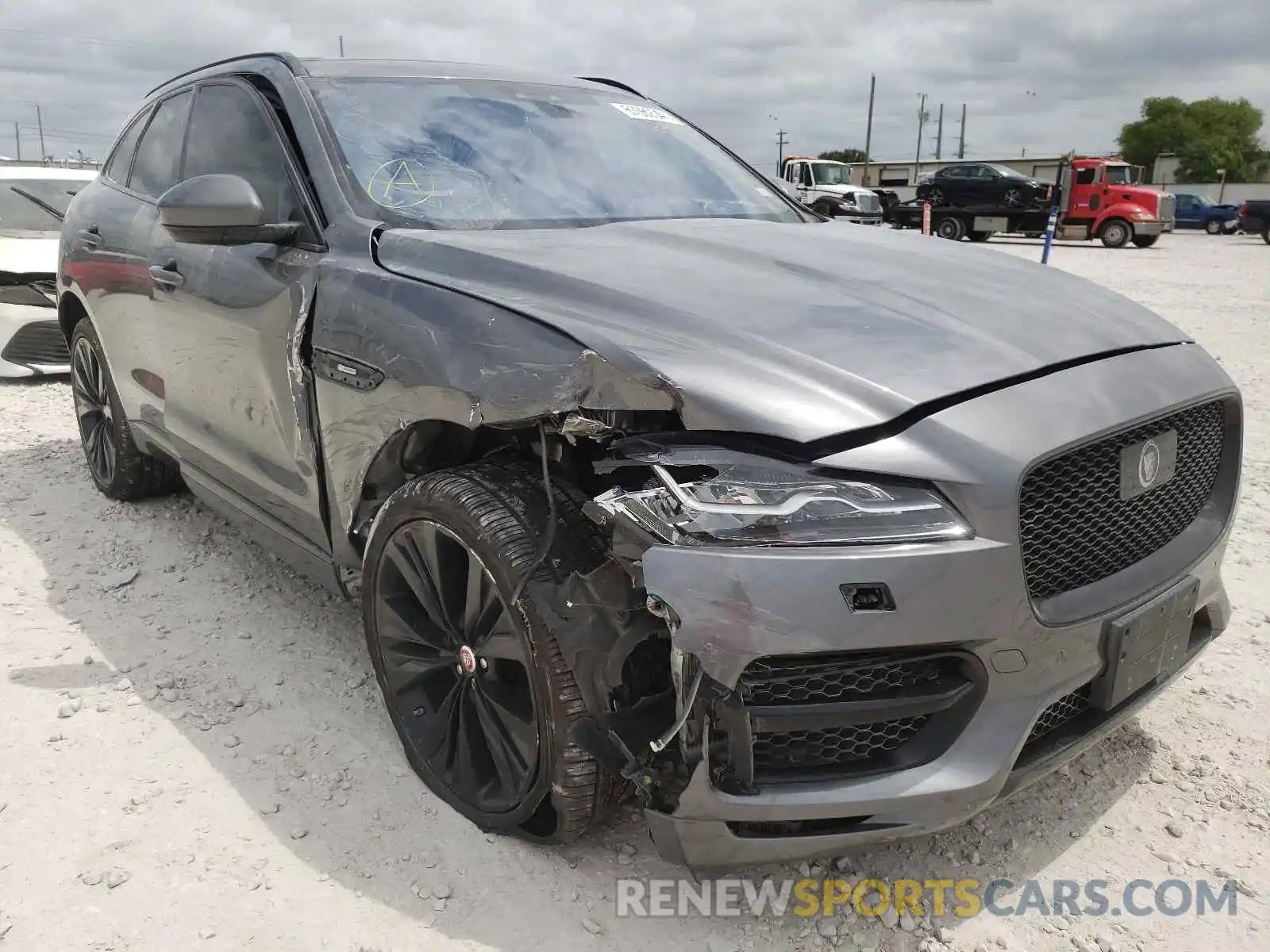 1 Photograph of a damaged car SADCL2GX8KA397347 JAGUAR F-PACE 2019