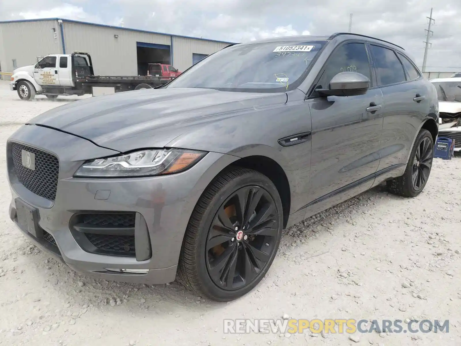 2 Фотография поврежденного автомобиля SADCL2GX8KA397347 JAGUAR F-PACE 2019