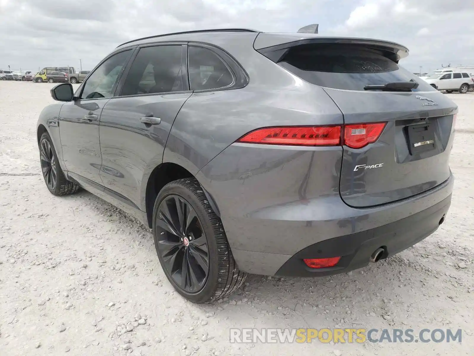 3 Фотография поврежденного автомобиля SADCL2GX8KA397347 JAGUAR F-PACE 2019