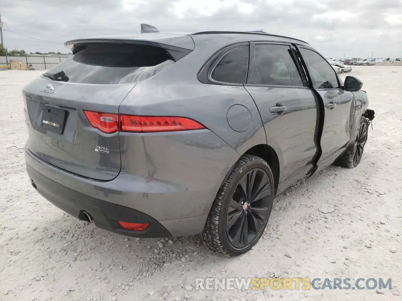 4 Фотография поврежденного автомобиля SADCL2GX8KA397347 JAGUAR F-PACE 2019