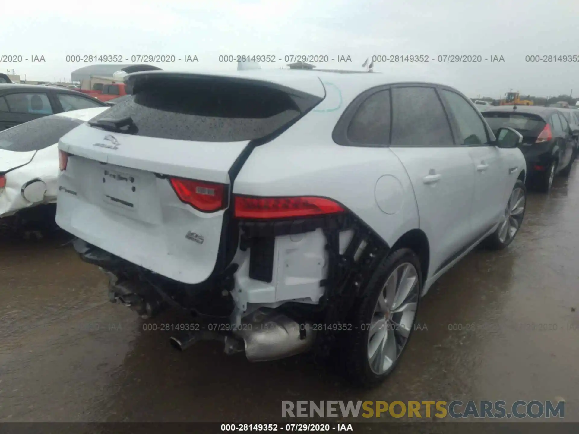 4 Фотография поврежденного автомобиля SADCL2GX9KA360498 JAGUAR F-PACE 2019