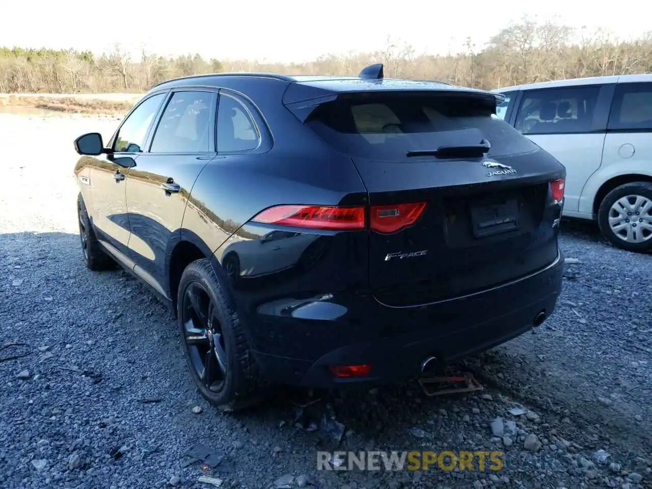 3 Фотография поврежденного автомобиля SADCL2GX9KA367872 JAGUAR F-PACE 2019