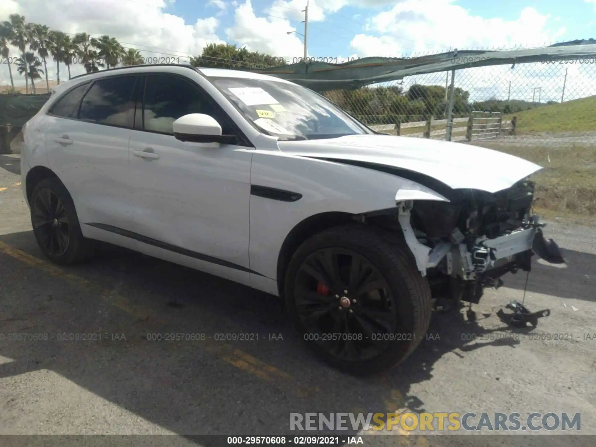 1 Photograph of a damaged car SADCM2FV0KA395590 JAGUAR F-PACE 2019