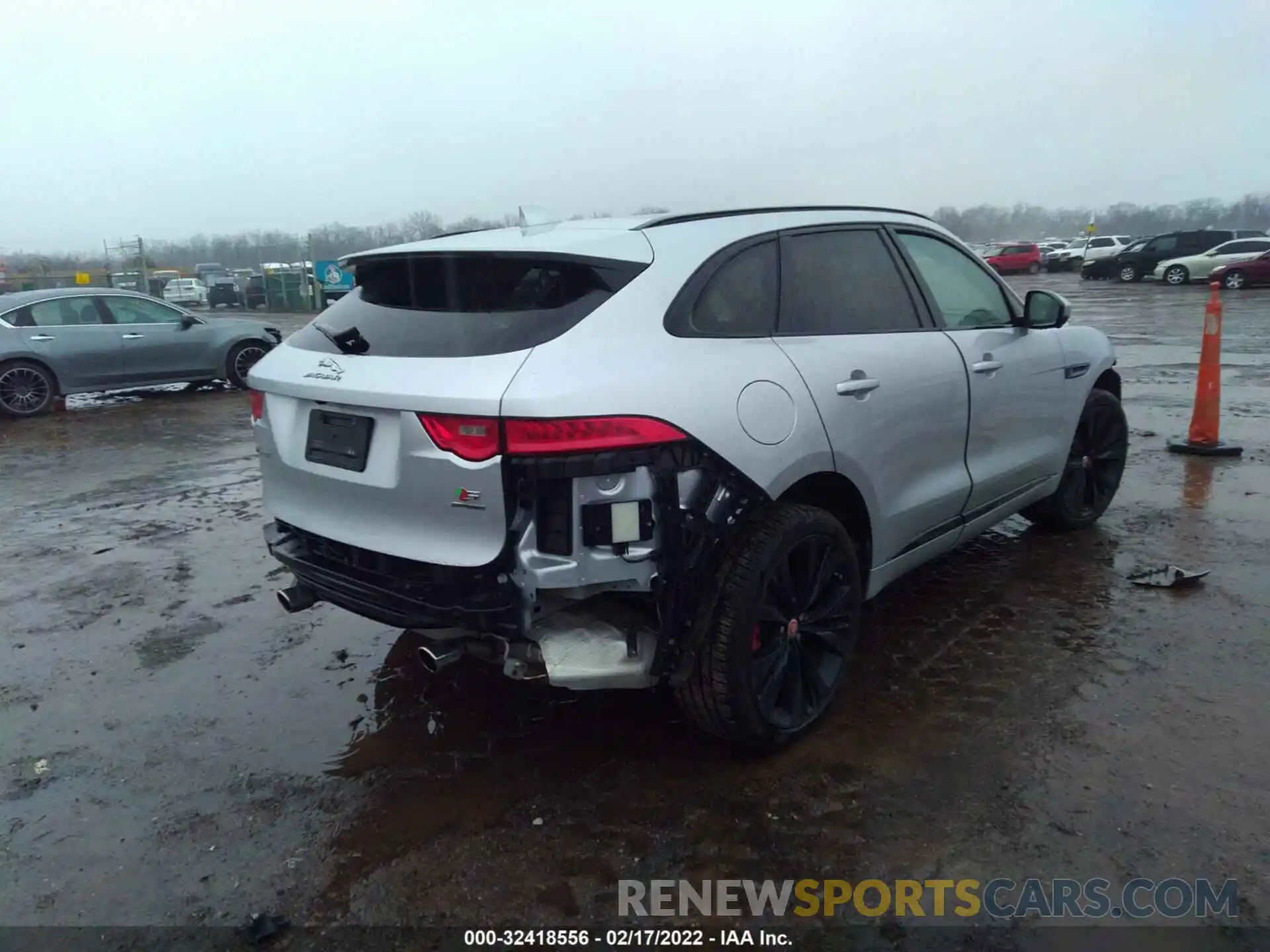 4 Фотография поврежденного автомобиля SADCM2FV0KA609185 JAGUAR F-PACE 2019