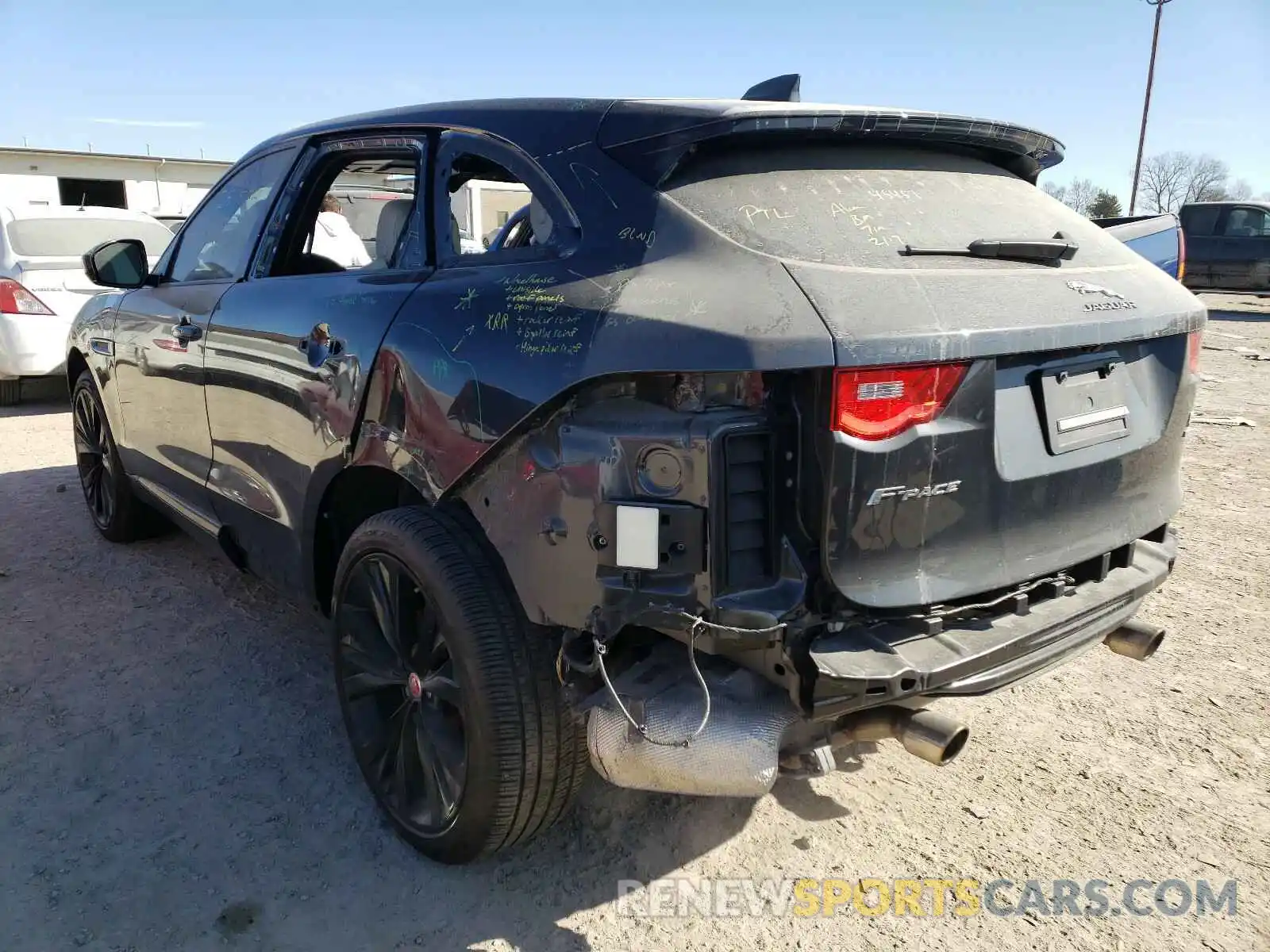 3 Фотография поврежденного автомобиля SADCM2FV1KA359682 JAGUAR F-PACE 2019