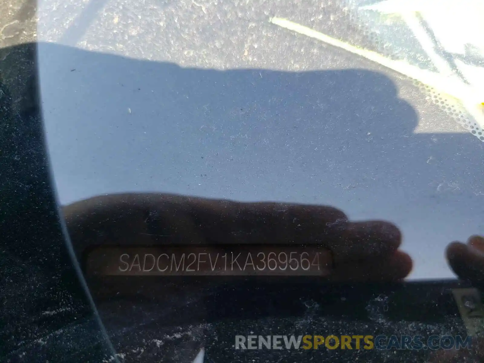 10 Photograph of a damaged car SADCM2FV1KA369564 JAGUAR F-PACE 2019