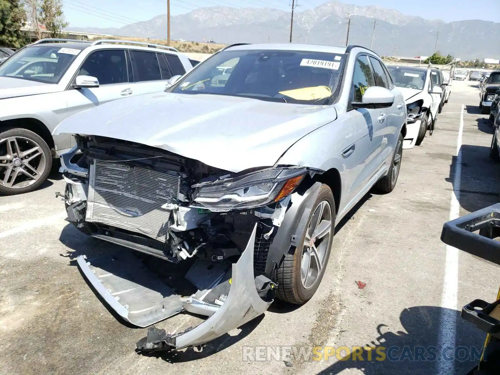 2 Photograph of a damaged car SADCM2FV1KA369564 JAGUAR F-PACE 2019