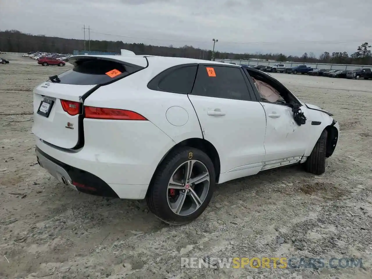 3 Фотография поврежденного автомобиля SADCM2FV1KA392682 JAGUAR F-PACE 2019