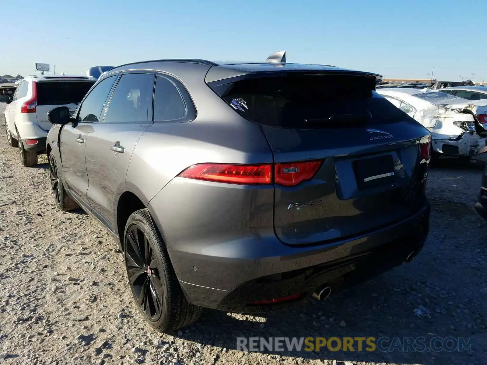 3 Фотография поврежденного автомобиля SADCM2FV1KA395341 JAGUAR F-PACE 2019