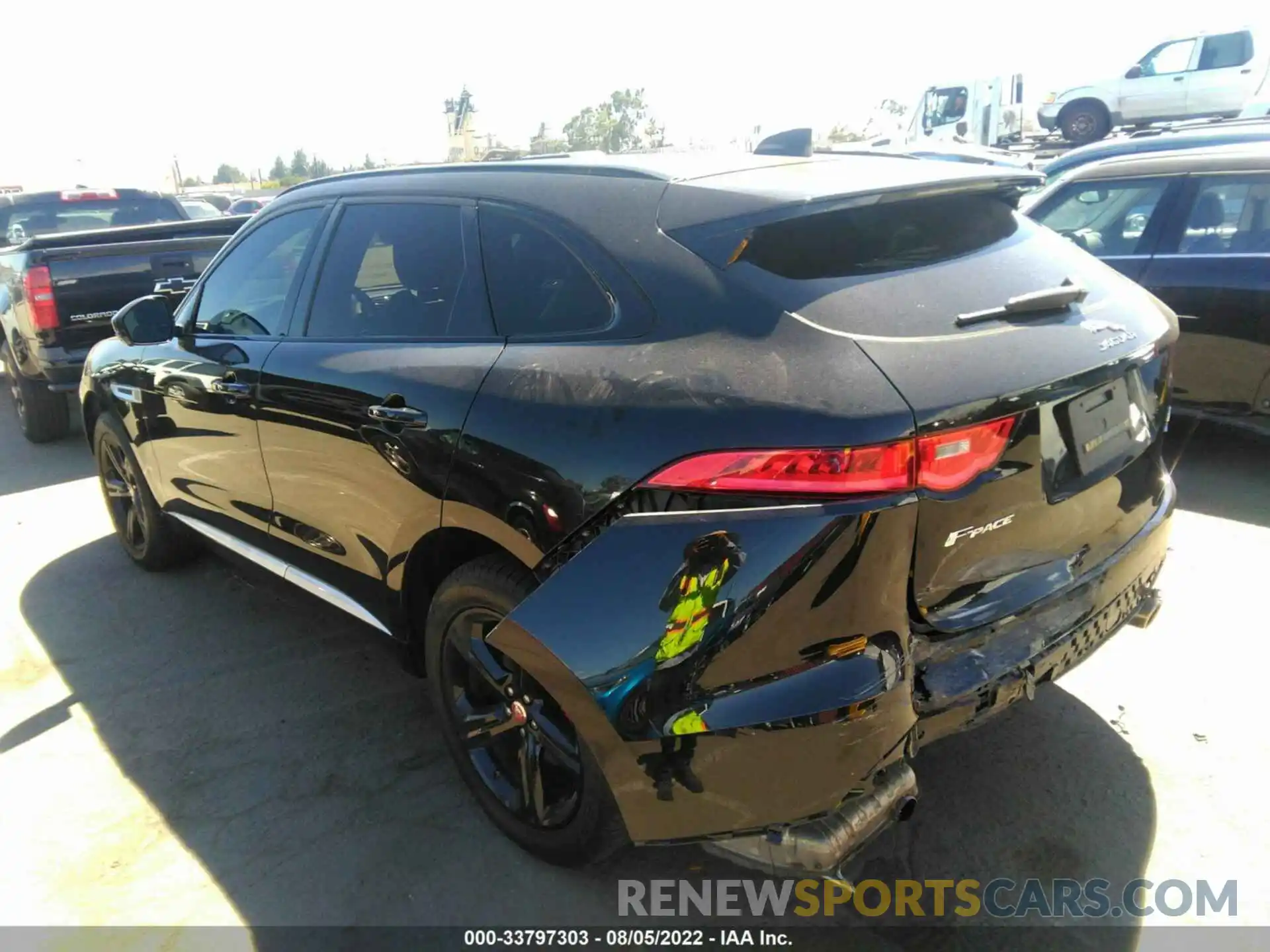 3 Photograph of a damaged car SADCM2FV1KA397395 JAGUAR F-PACE 2019