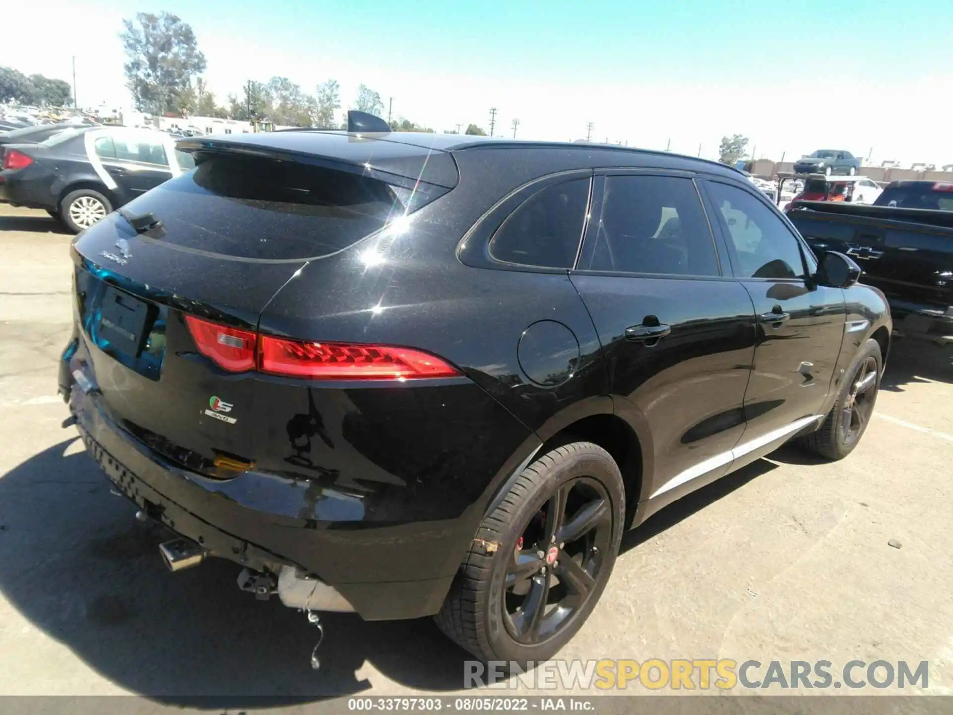 4 Photograph of a damaged car SADCM2FV1KA397395 JAGUAR F-PACE 2019