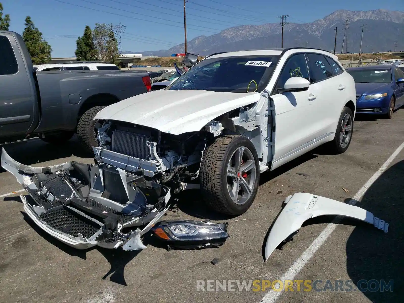 2 Photograph of a damaged car SADCM2FV2KA393761 JAGUAR F-PACE 2019