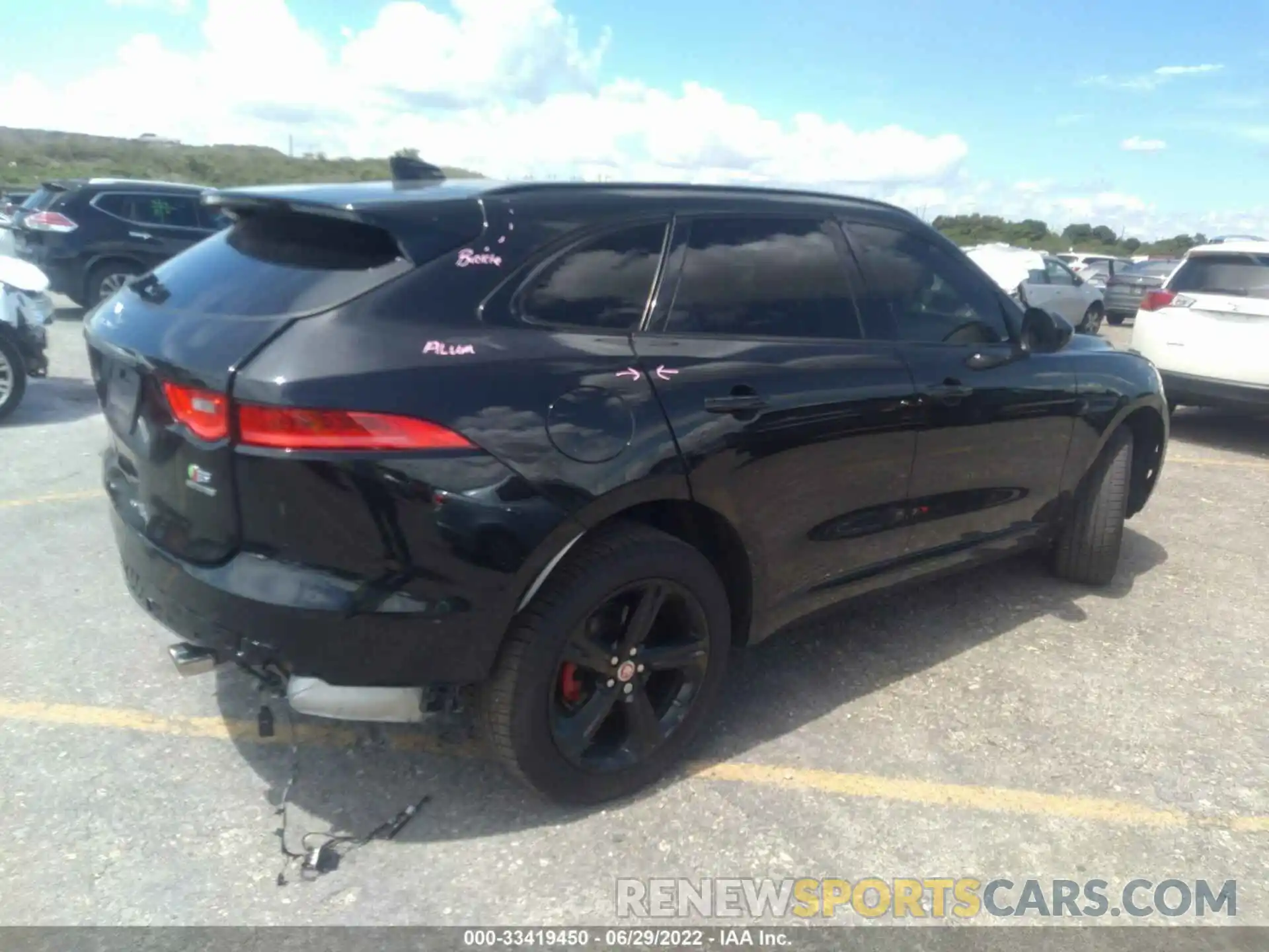 4 Photograph of a damaged car SADCM2FV2KA611309 JAGUAR F-PACE 2019