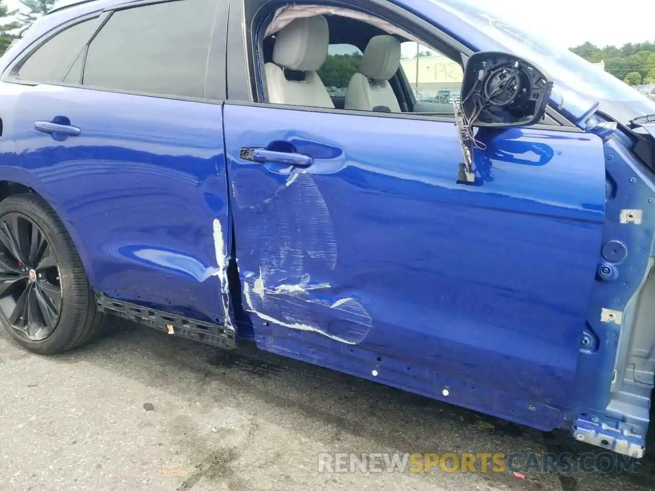 9 Photograph of a damaged car SADCM2FV3KA358937 JAGUAR F-PACE 2019