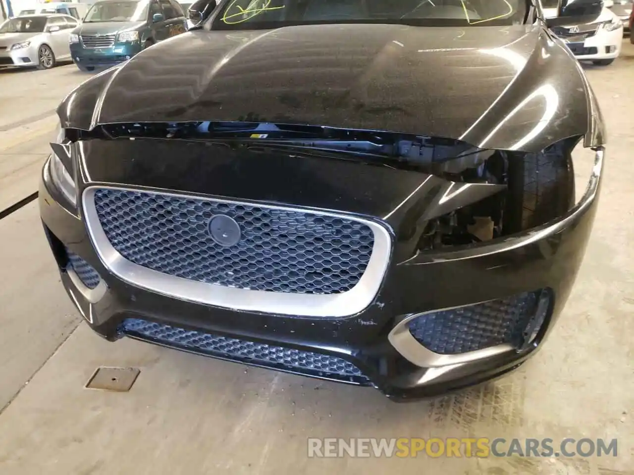 9 Photograph of a damaged car SADCM2FV3KA603767 JAGUAR F-PACE 2019