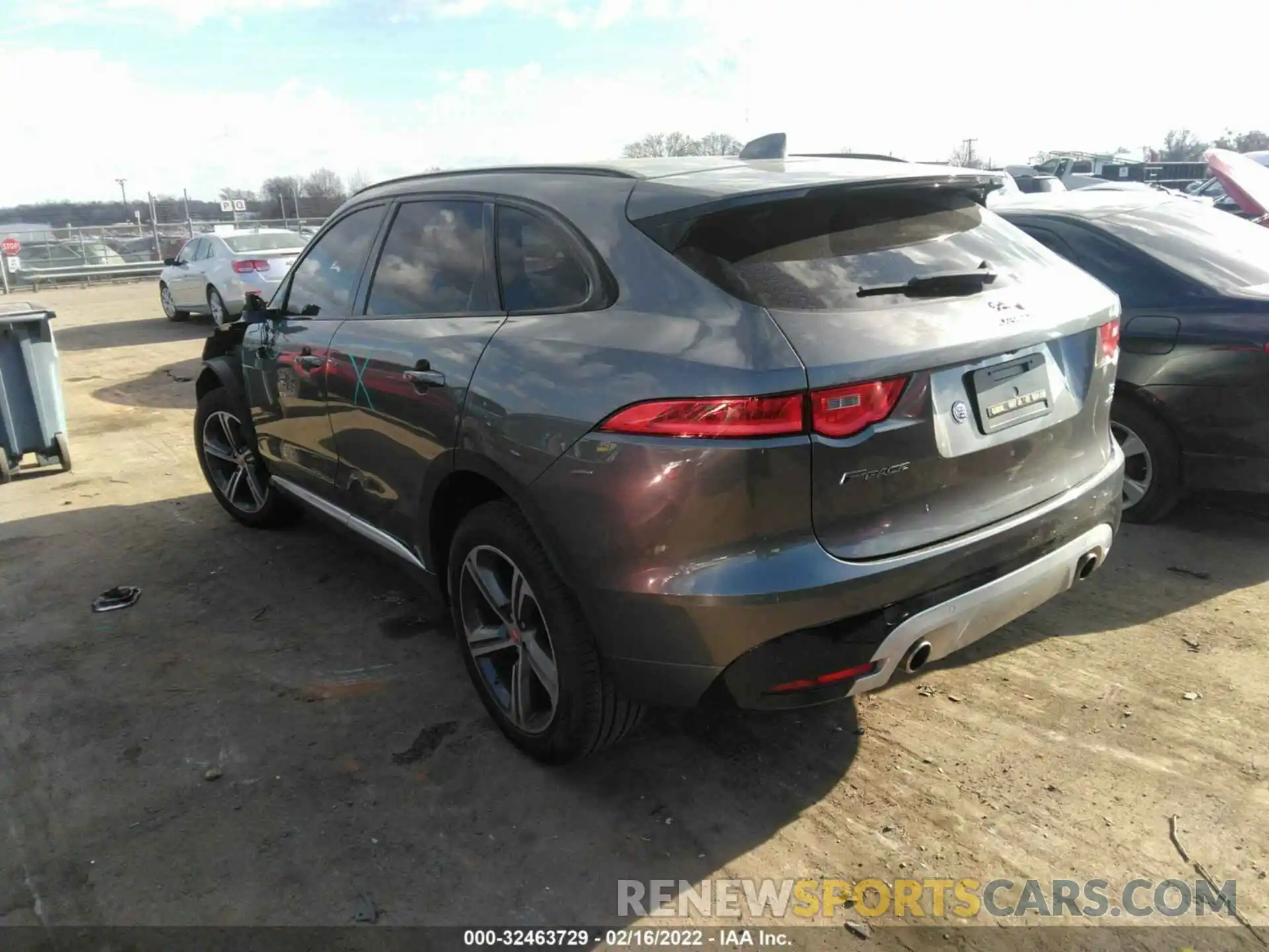 3 Фотография поврежденного автомобиля SADCM2FV4KA356162 JAGUAR F-PACE 2019