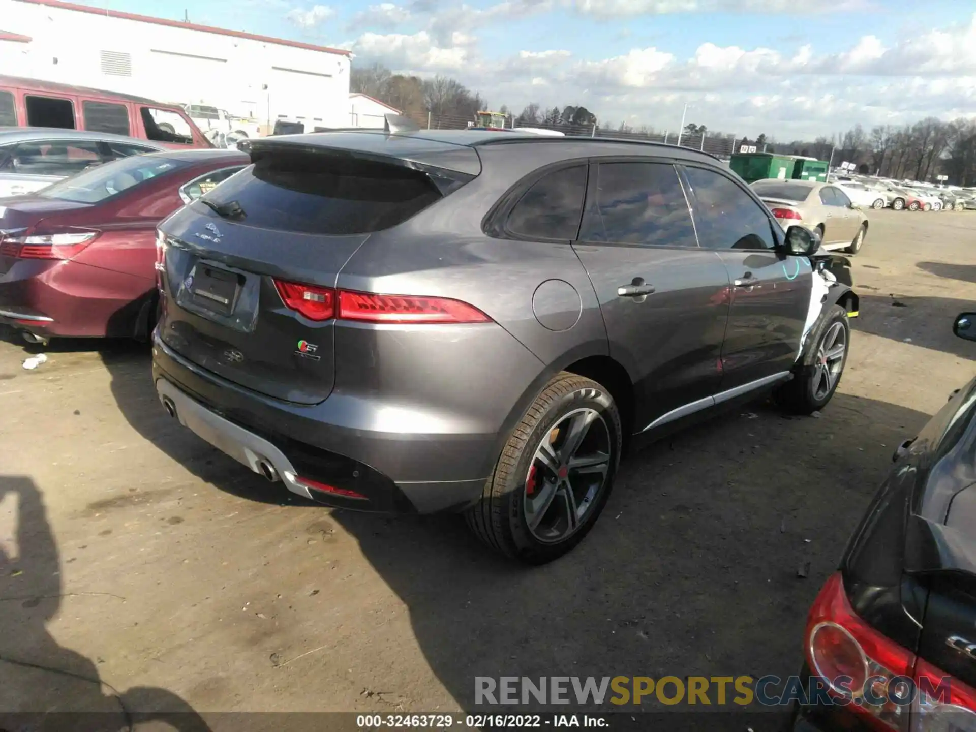 4 Photograph of a damaged car SADCM2FV4KA356162 JAGUAR F-PACE 2019