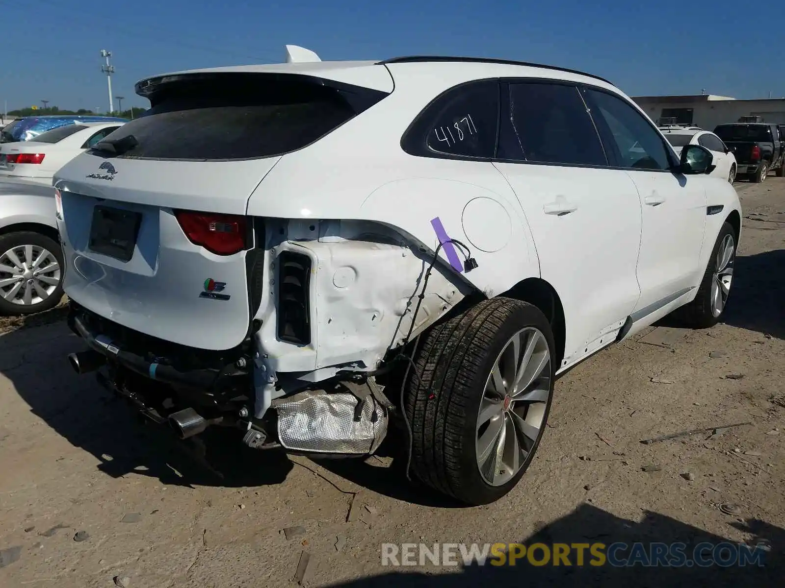 4 Photograph of a damaged car SADCM2FV5KA357448 JAGUAR F-PACE 2019