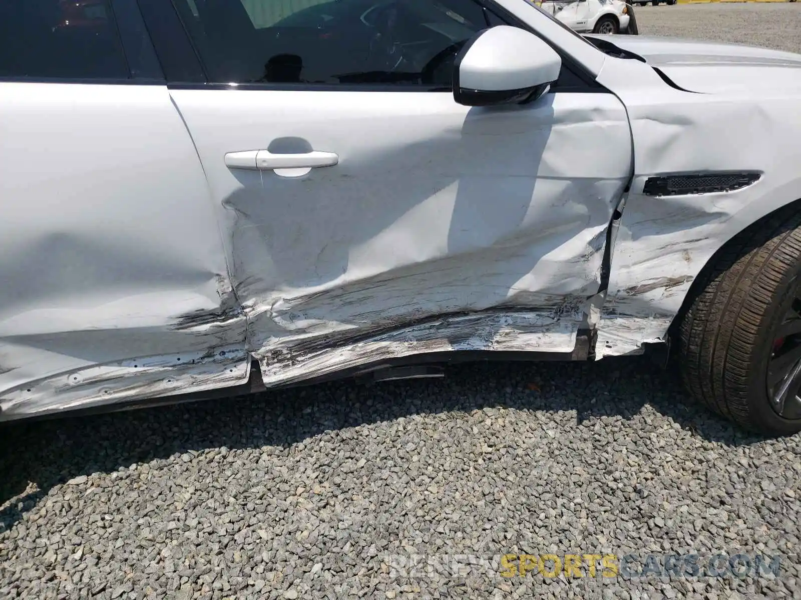 9 Photograph of a damaged car SADCM2FV5KA360902 JAGUAR F-PACE 2019