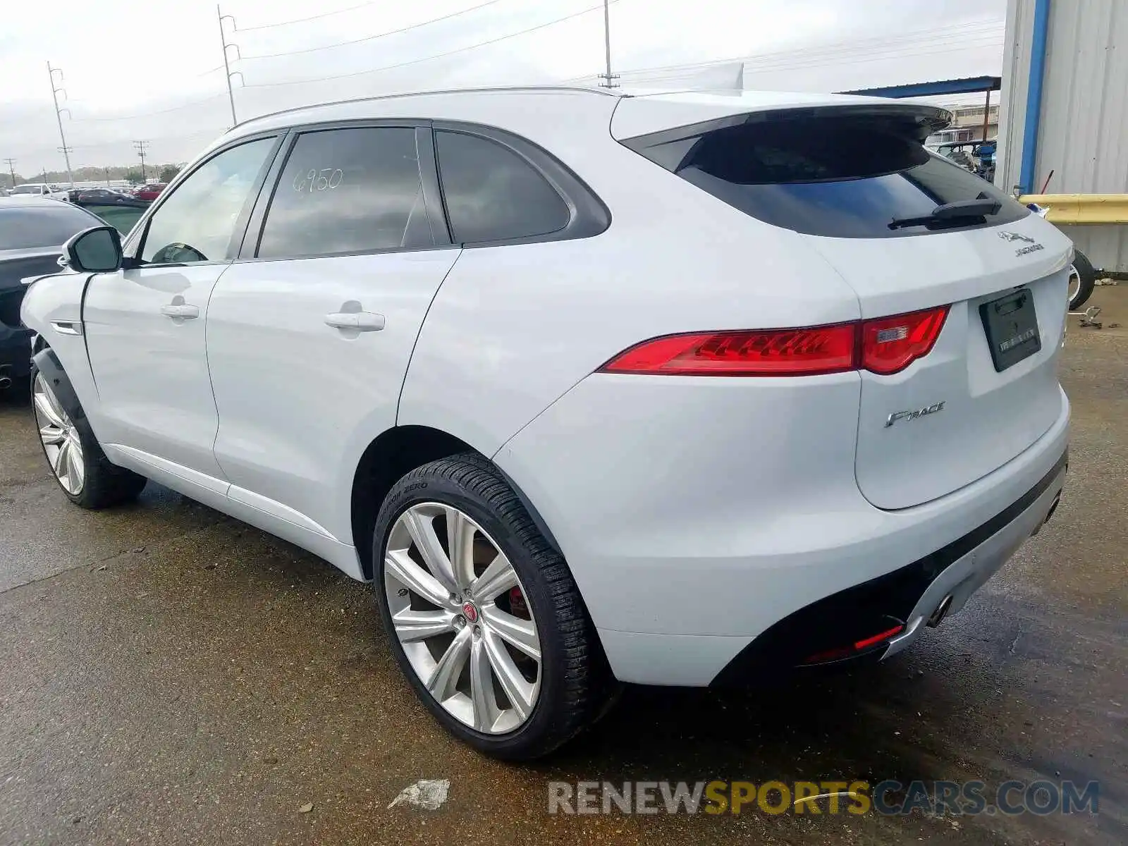 3 Photograph of a damaged car SADCM2FV6KA365364 JAGUAR F-PACE 2019