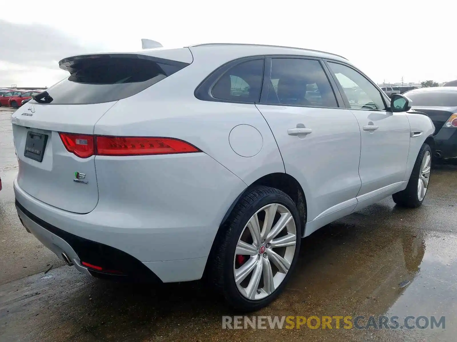 4 Photograph of a damaged car SADCM2FV6KA365364 JAGUAR F-PACE 2019