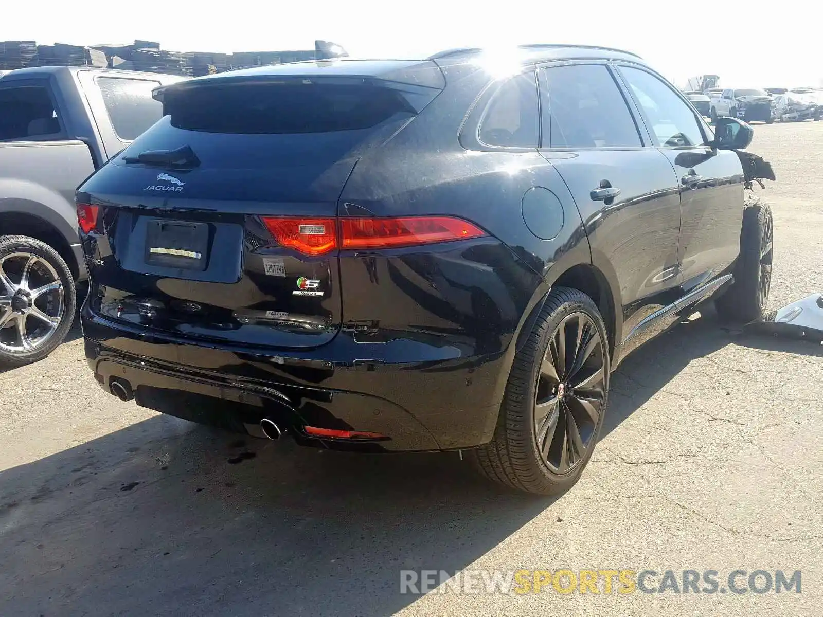 4 Фотография поврежденного автомобиля SADCM2FV7KA358732 JAGUAR F-PACE 2019